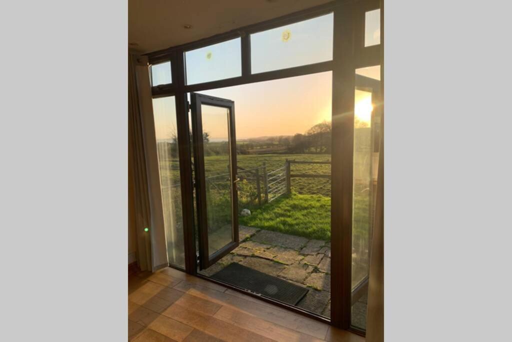 Edge Barn * Woolaston