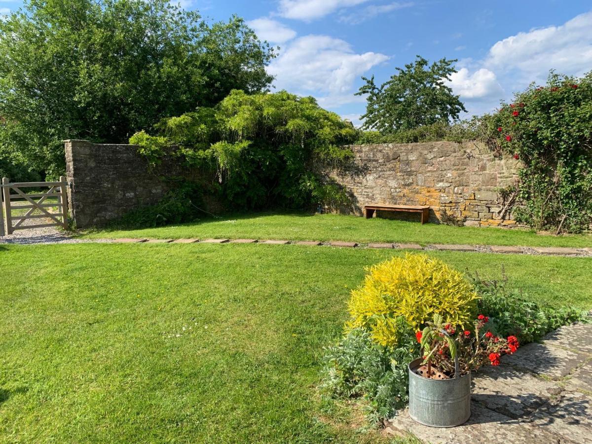 Edge Barn * Woolaston